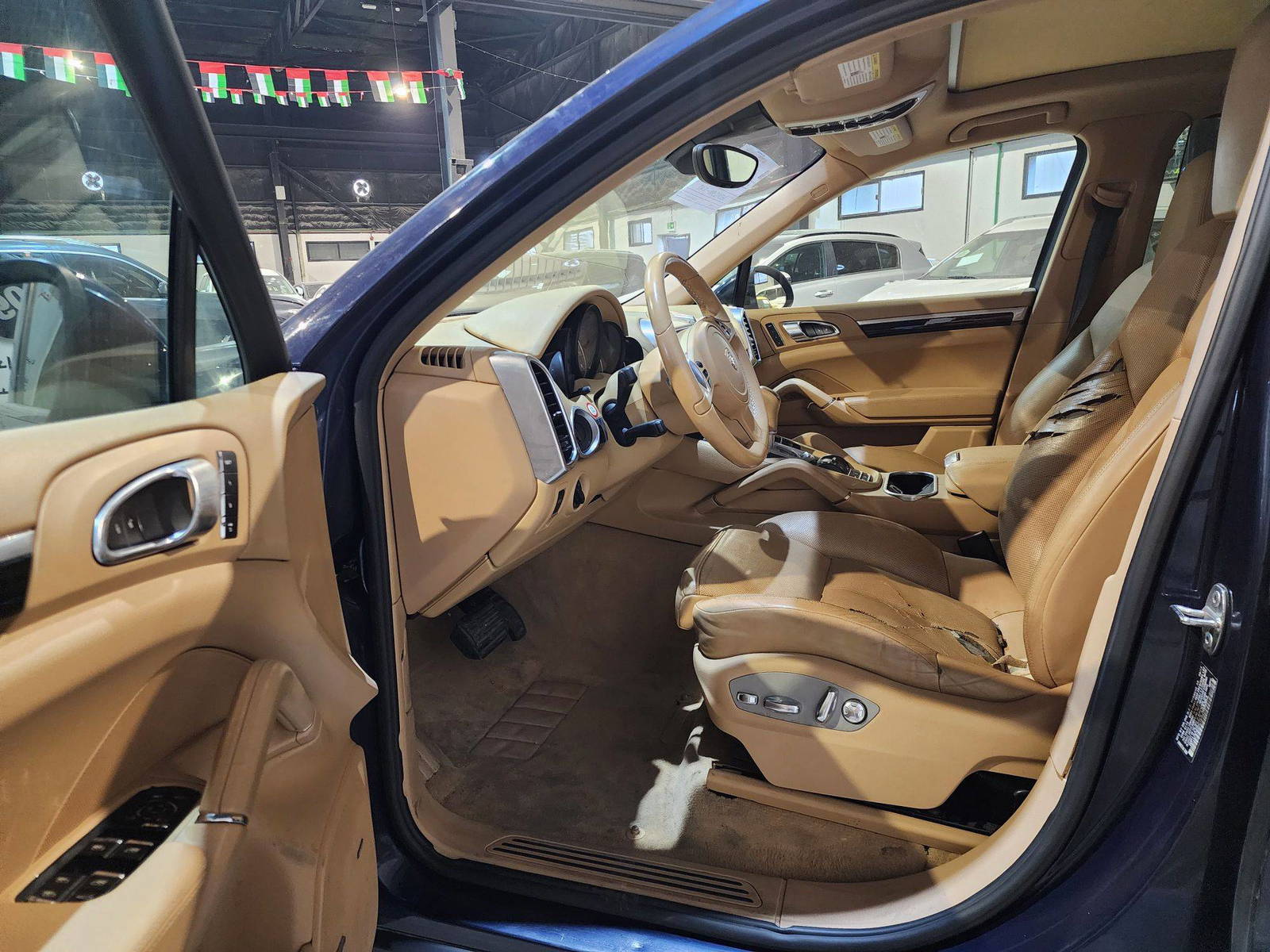 PORSCHE Cayenne 2013 - Marhaba Auction Used Cars - Image 8