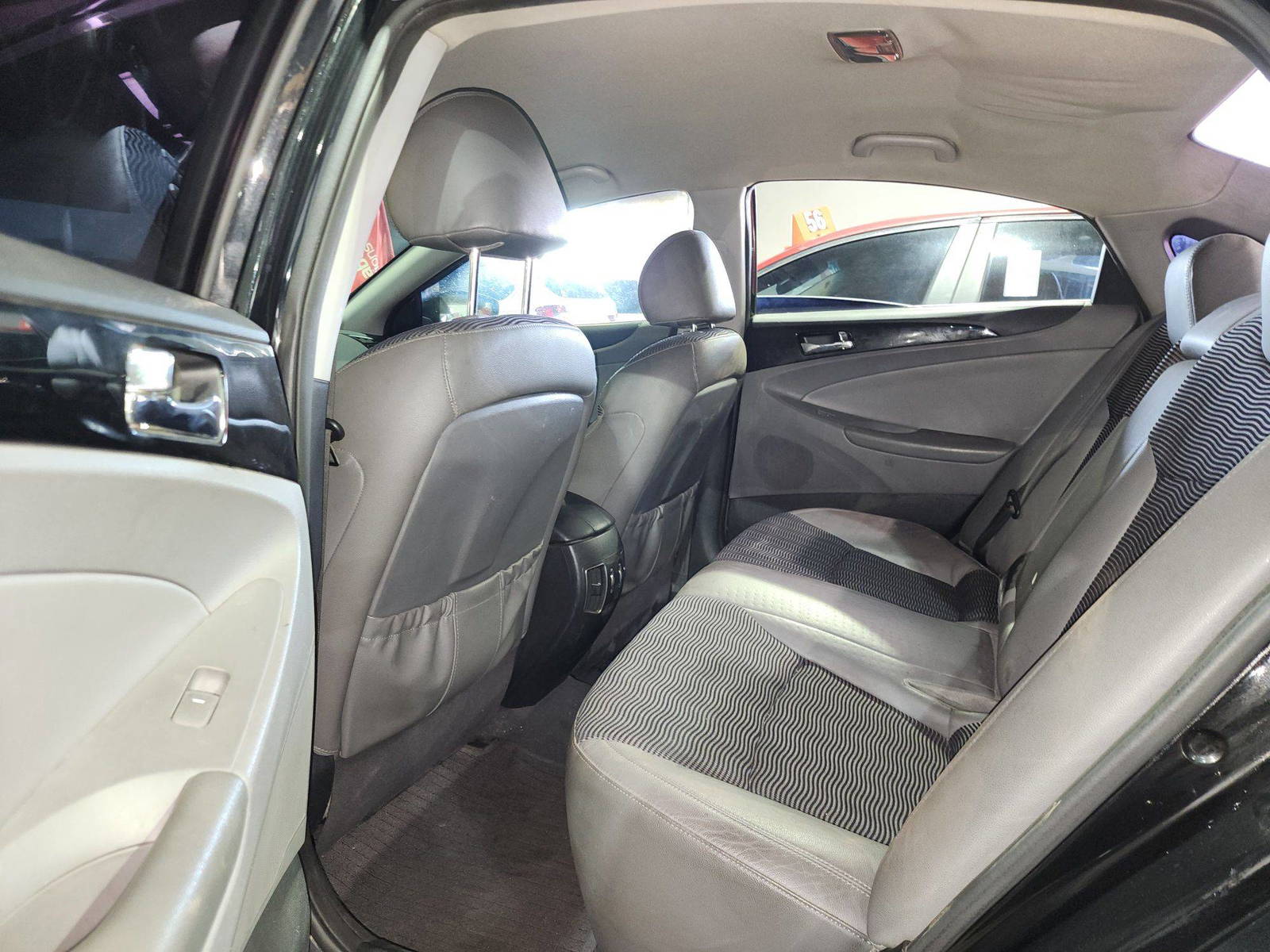 HYUNDAI SONATA 2011 - Marhaba Auction Used Cars - Image 8