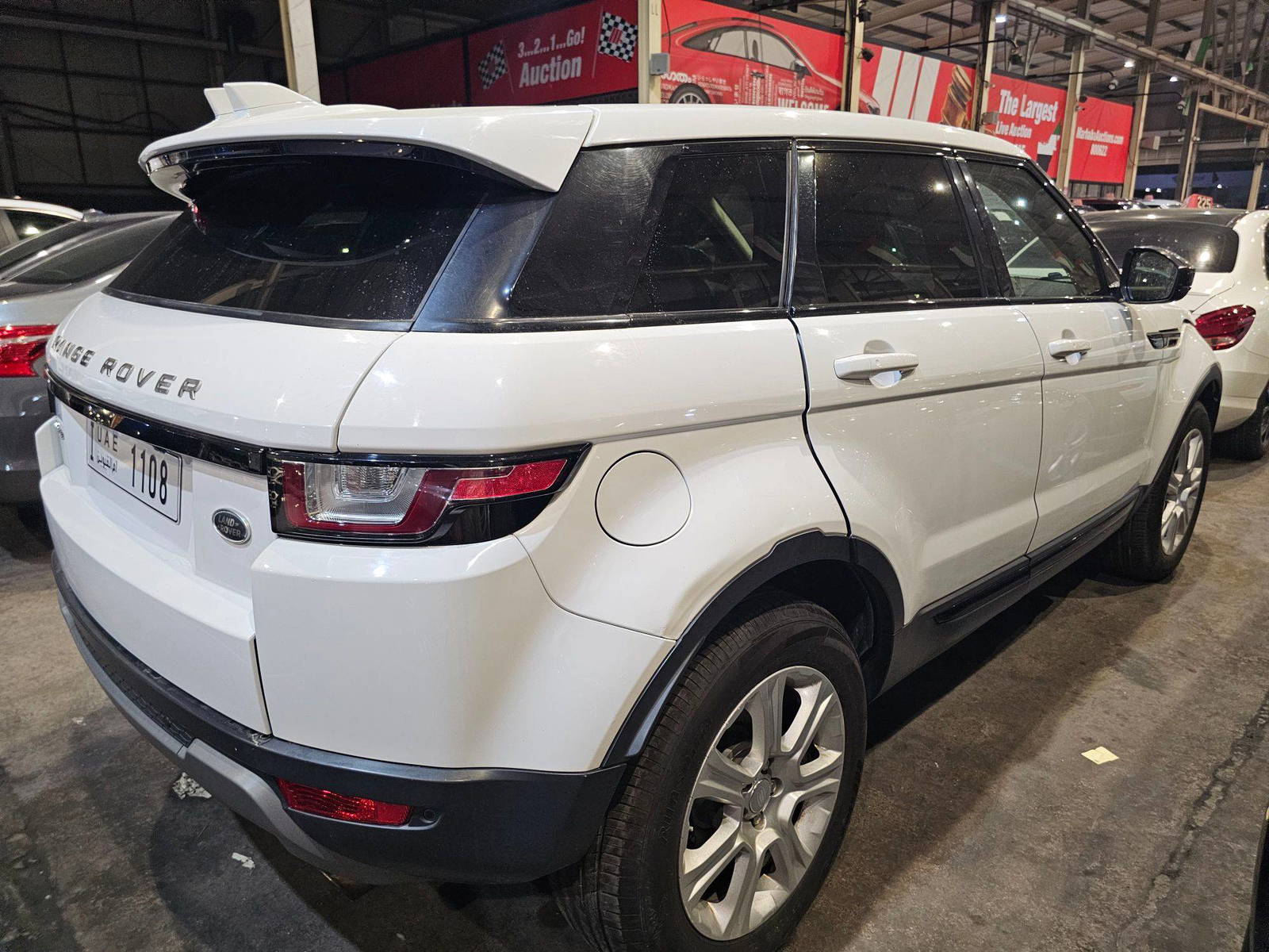 2017 LAND ROVER RANGE ROVER — 169271 Miles — Lot G2HH195399 — Main - Marhaba Auctions Used Cars - Image 3