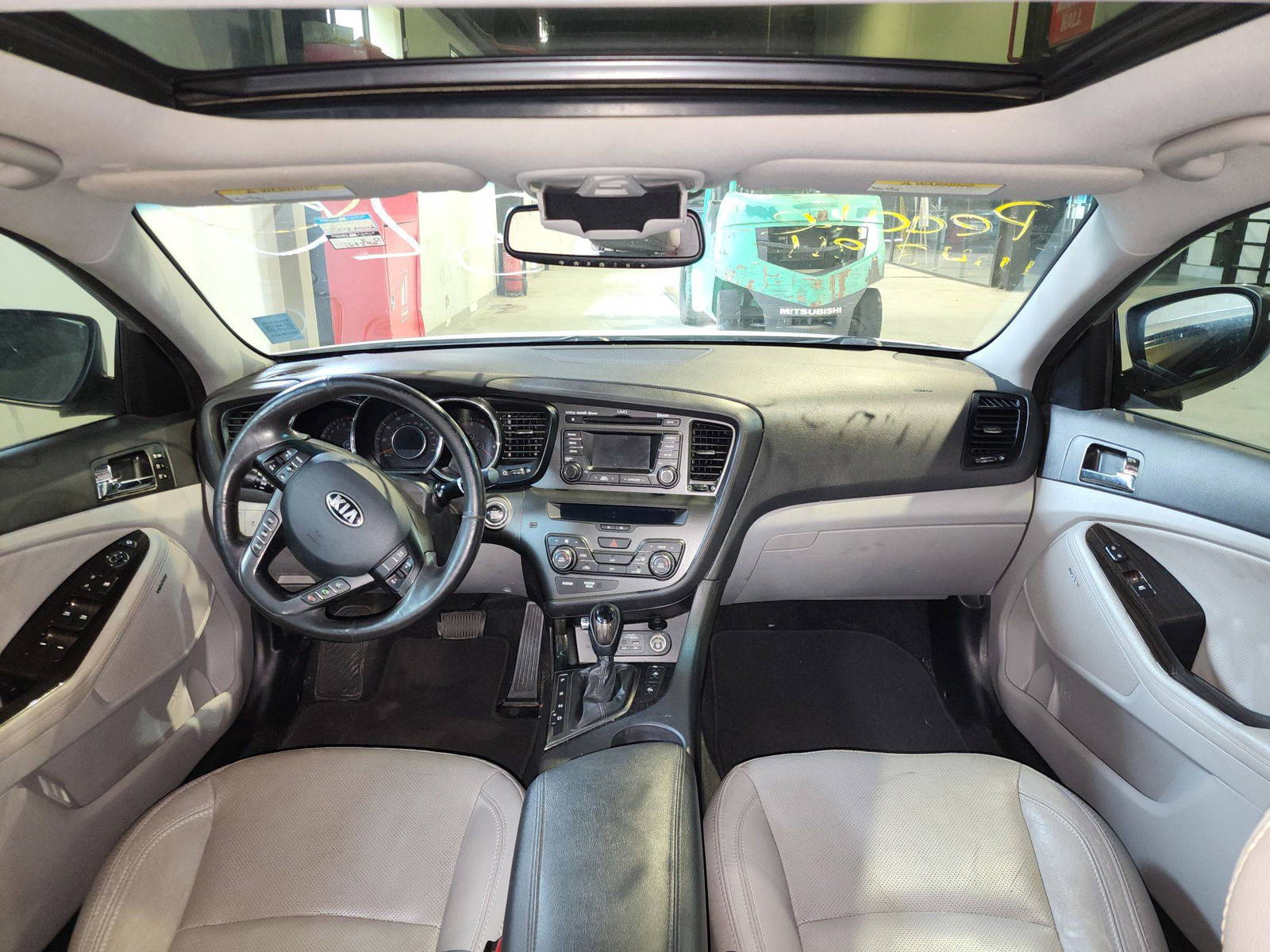 2013 KIA OPTIMA — 165290 Miles — Lot 41431911 — Al Quoz - Marhaba Auctions Used Cars - Image 8