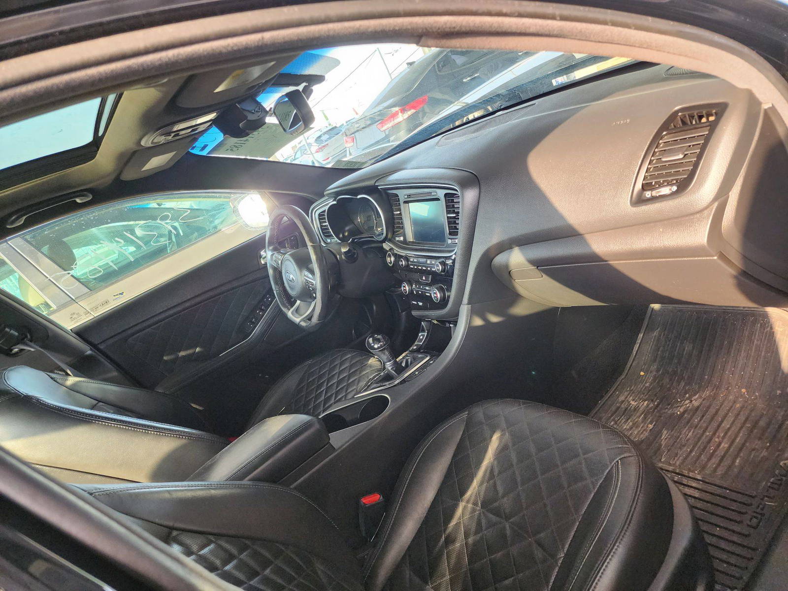 2015 KIA OPTIMA — 160976 Miles — Lot 60057 — Souq - Marhaba Auctions Used Cars - Image 5