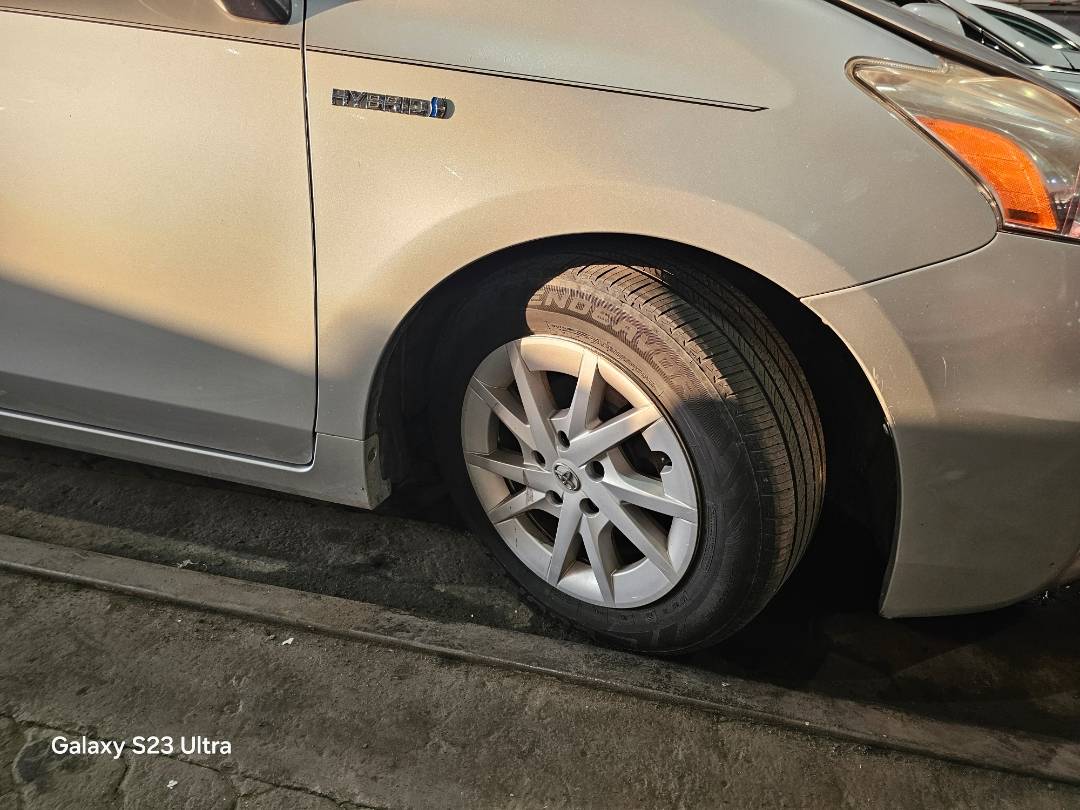 2012 TOYOTA PRIUS V — 213298 Miles — Lot 66930115 — Main - Marhaba Auctions Used Cars - Image 12