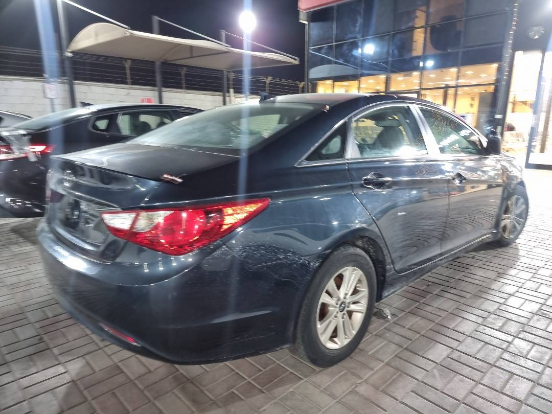 2013 HYUNDAI SONATA — 177649 Miles — Lot 215487 — Ind. 12 - Marhaba Auctions Used Cars - Image 5