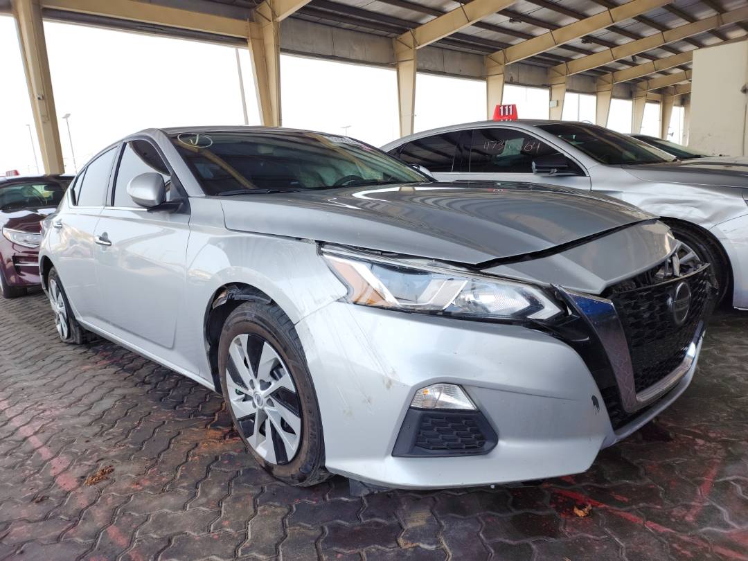2021 NISSAN ALTIMA — 70737 Miles — Lot 38085354 — Souq - Marhaba Auctions Used Cars - Image 4