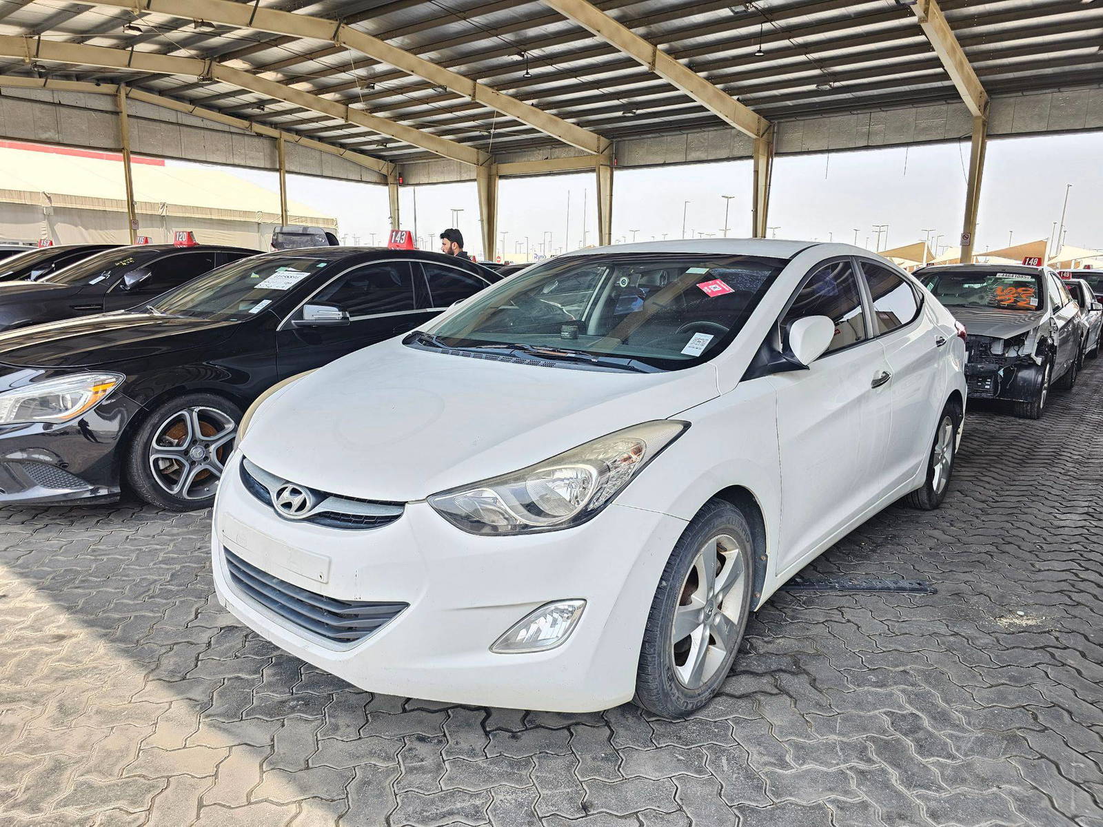 2011 HYUNDAI AVANTE — 239733 KM — Lot 081051 — Main - Marhaba Auctions Used Cars - Image 5