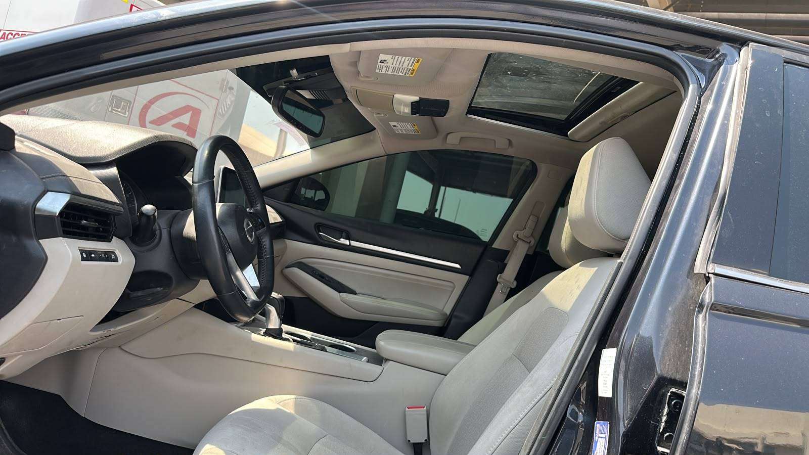 2019 NISSAN ALTIMA — 188083 KM — Lot KC213875 — Souq - Marhaba Auctions Used Cars - Image 14
