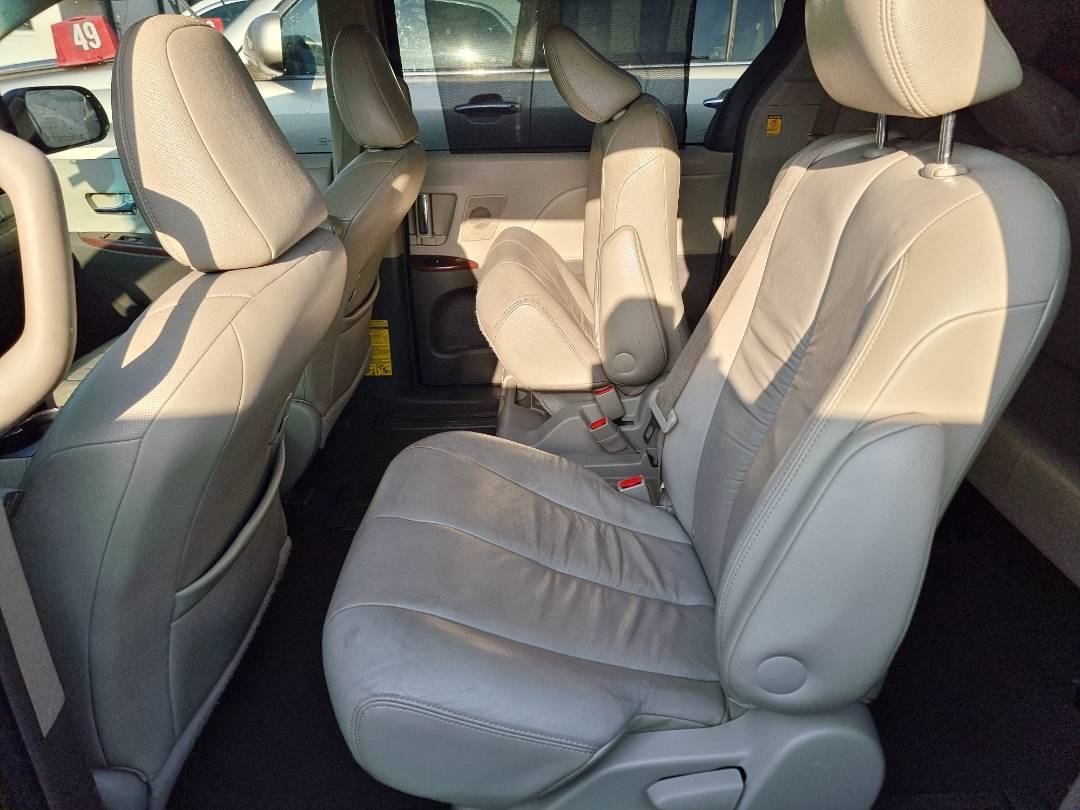 TOYOTA SIENNA 2011 - Marhaba Auction Used Cars - Image 7