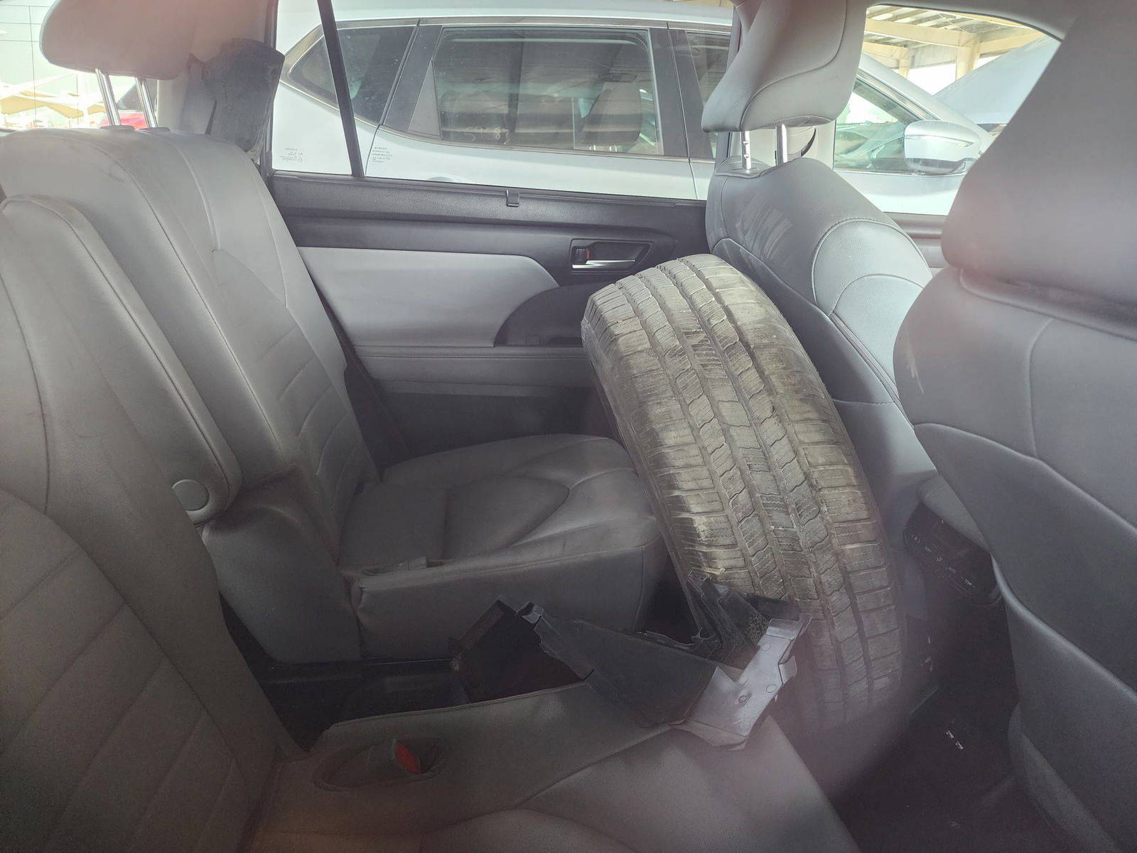 2021 TOYOTA HIGHLANDER — 52080 Miles — Lot 60544783 - Marhaba Auctions Used Cars - Image 10