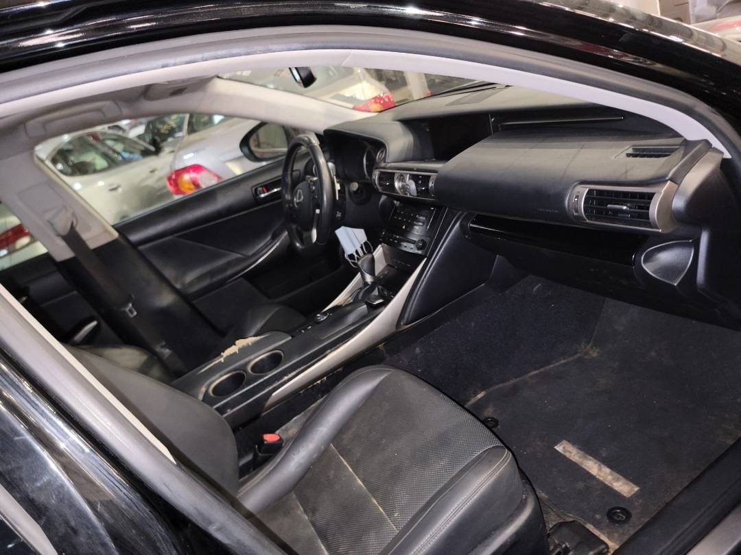 2014 LEXUS IS 250 — 191256 Miles — Lot 38567107 — Main - Marhaba Auctions Used Cars - Image 5