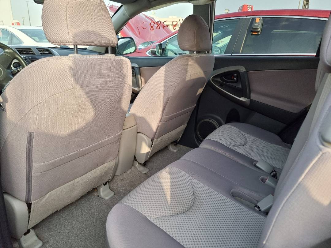 2007 TOYOTA RAV4 — 165128 Miles — Lot 214587 — Souq - Marhaba Auctions Used Cars - Image 6