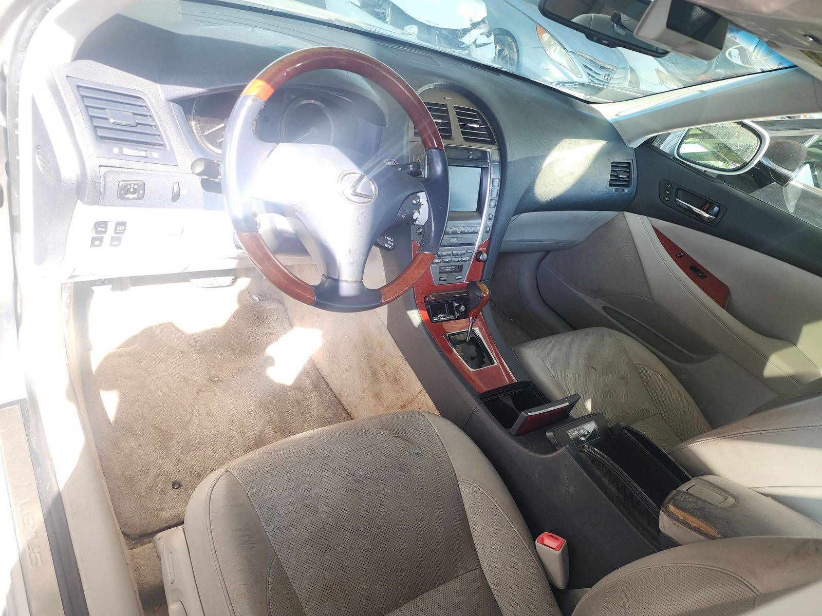 2007 LEXUS ES 350 — 305709 Miles — Lot 68778563 - Marhaba Auctions Used Cars - Image 4