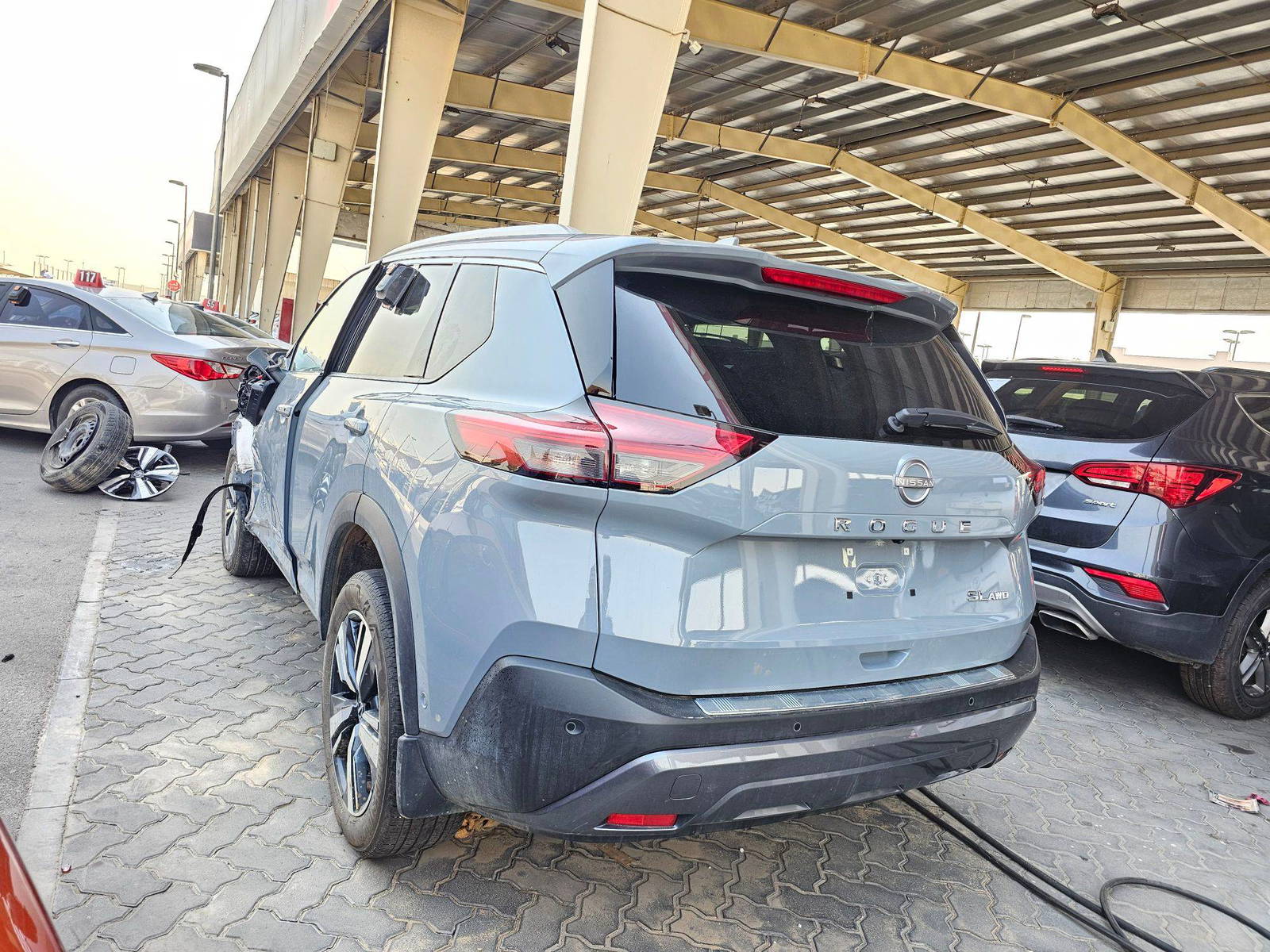 2023 NISSAN ROGUE — 13727 Miles — Lot XPC848728 — Souq - Marhaba Auctions Used Cars - Image 3