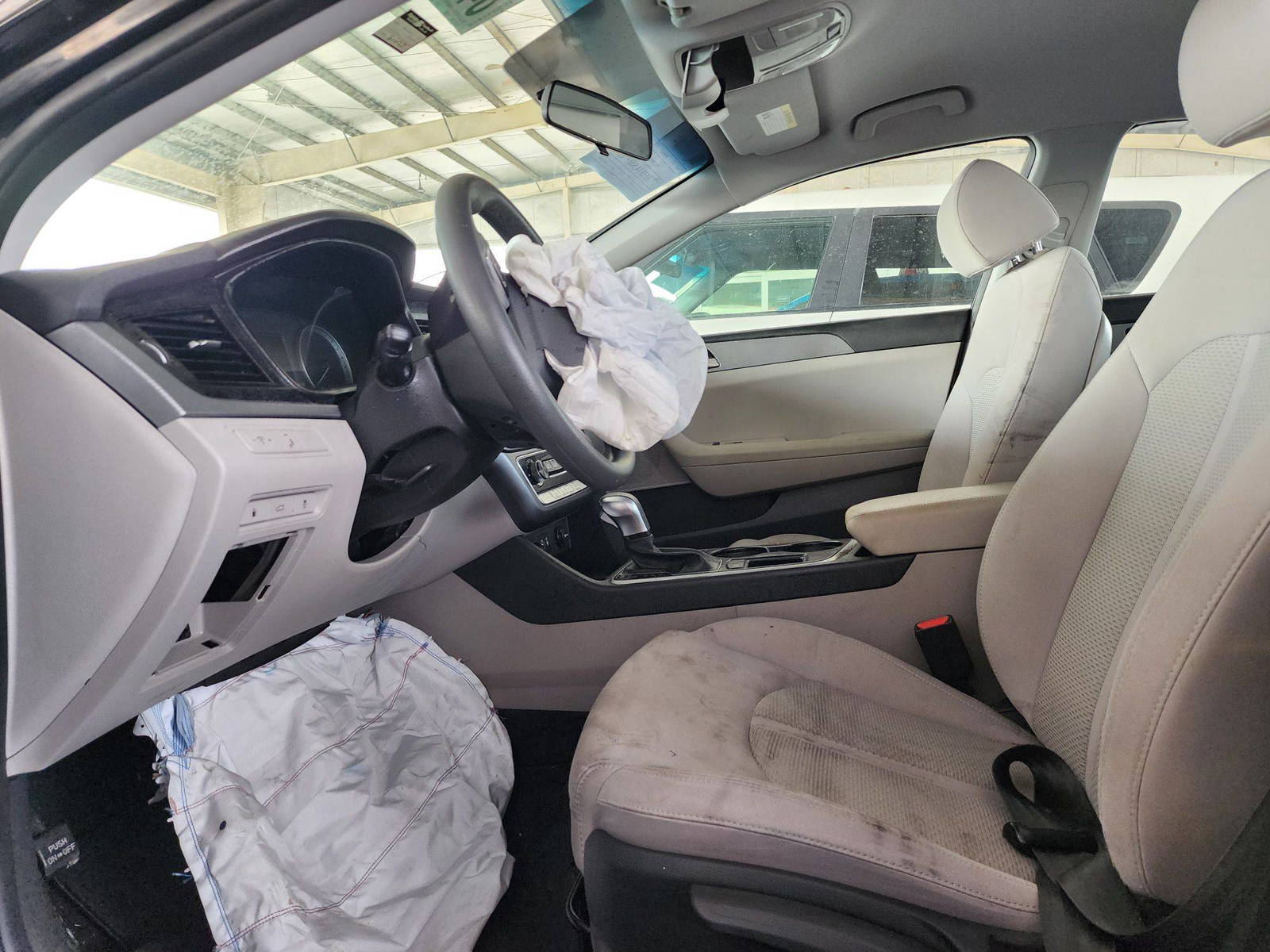 2018 HYUNDAI SONATA — 80023 Miles — Lot 84588664 — Souq - Marhaba Auctions Used Cars - Image 8