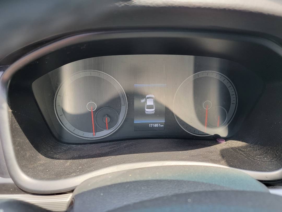 2019 HYUNDAI SONATA — 171851 KM — Lot 1279 — Souq - Marhaba Auctions Used Cars - Image 9