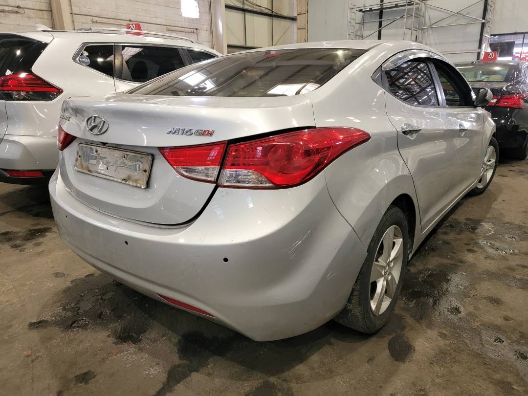 2011 HYUNDAI AVANTE — 237637 KM — Lot 023963 — Main - Marhaba Auctions Used Cars - Image 4