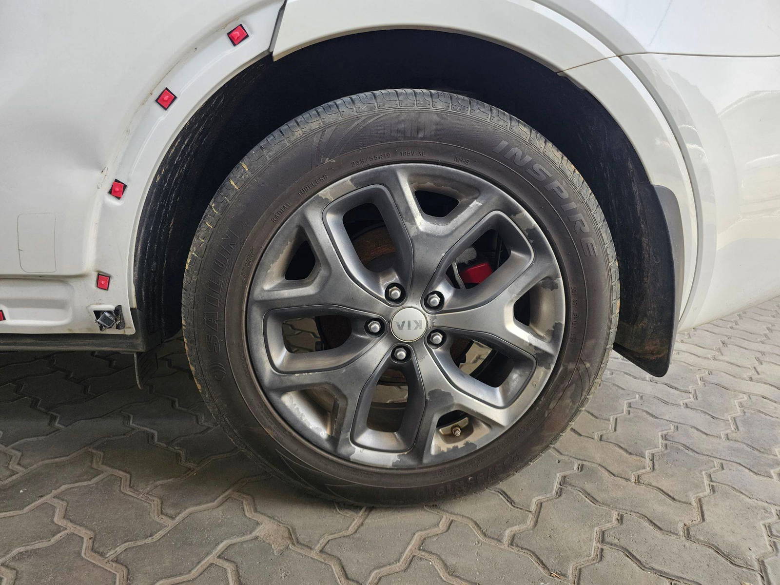 2017 KIA SORENTO — 113218 Miles — Lot G279203 — Souq - Marhaba Auctions Used Cars - Image 11