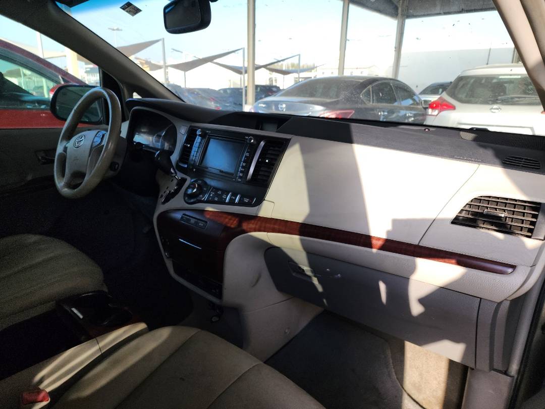 2014 TOYOTA SIENNA — 164 888 Miles — Lot 67107773 - Marhaba Auctions Used Cars - Image 8