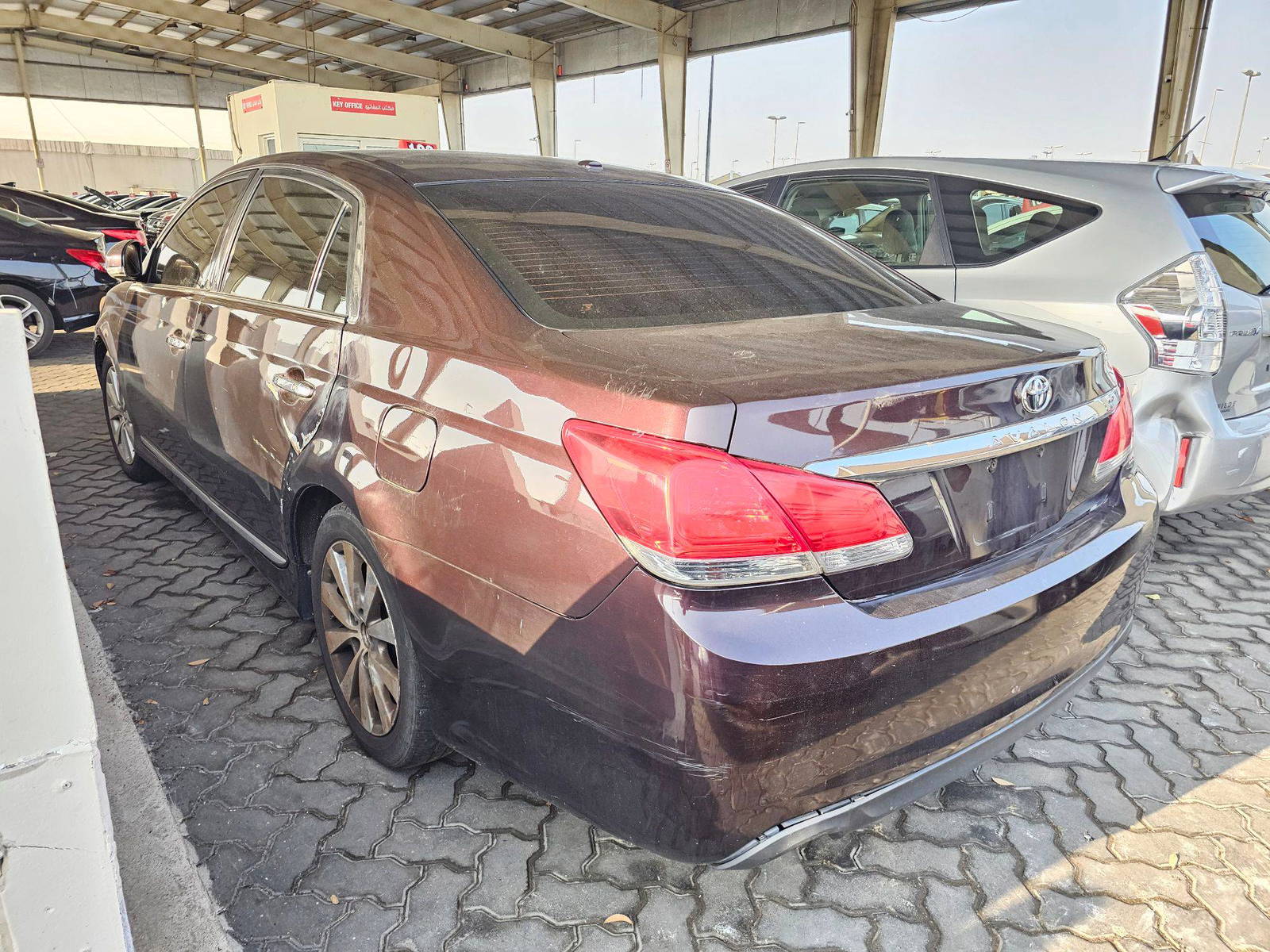 TOYOTA AVALON 2011 - Marhaba Auction Used Cars - Image 4