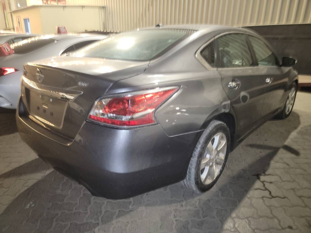 2015 NISSAN ALTIMA — 119122 Miles — Lot 44123120 - Marhaba Auctions Used Cars - Image 4