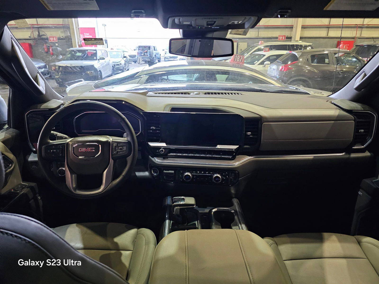 GMC SIERRA 2024 - Marhaba Auction Used Cars - Image 9