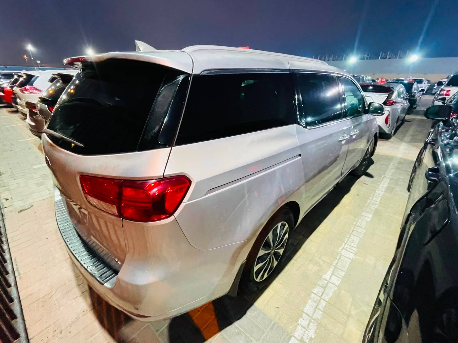 2015 KIA SEDONA — 144524 Miles — Lot 72481125 — Main - Marhaba Auctions Used Cars - Image 6