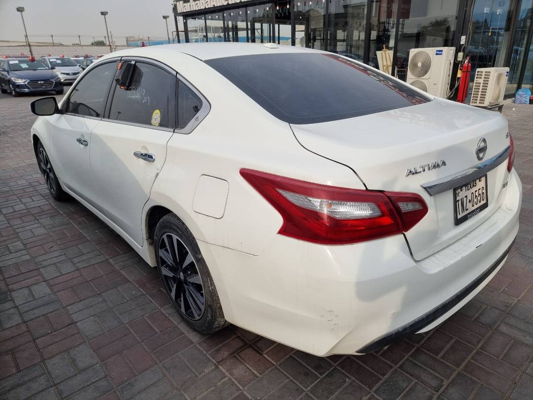 2018 NISSAN ALTIMA — 173219 Miles — Lot 215487 — Ind. 12 - Marhaba Auctions Used Cars - Image 5