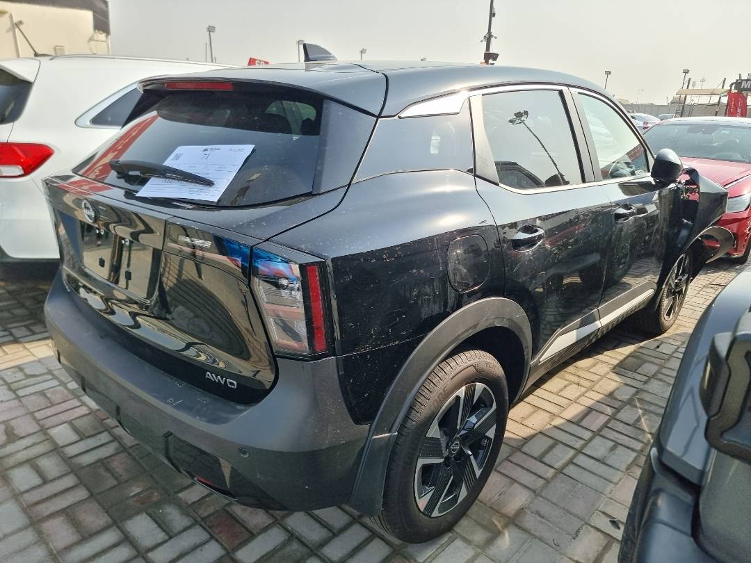 2025 NISSAN KICKS — 201 Miles — Lot 421220 — Ind. 12 - Marhaba Auctions Used Cars - Image 5