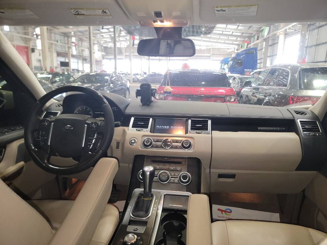 2010 LAND ROVER RANGE ROVER SPORT — 209154 Miles — Lot AA246763 - Marhaba Auctions Used Cars - Image 5