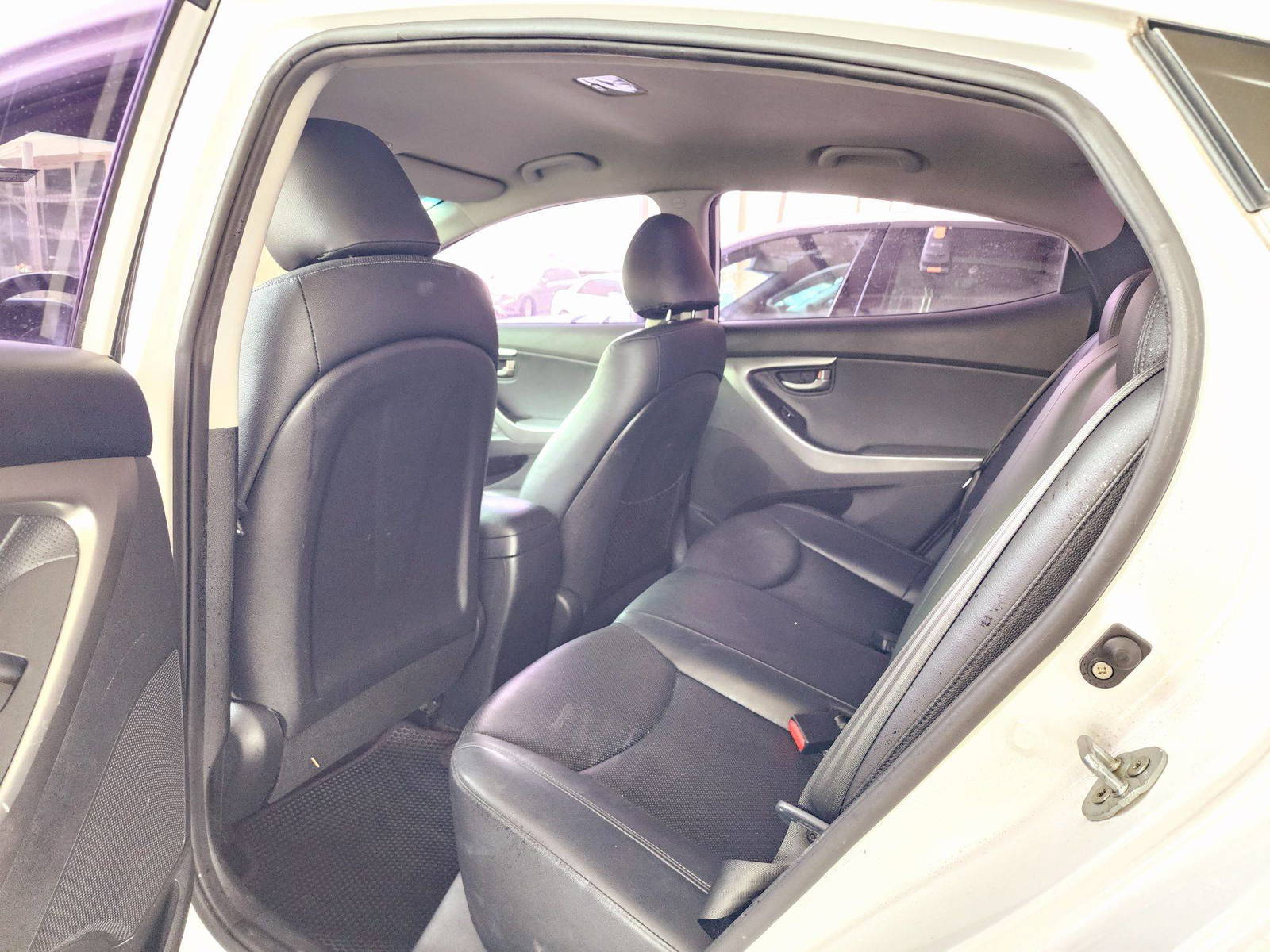 2013 HYUNDAI AVANTE — 147554 KM — Lot 672850 — Souq - Marhaba Auctions Used Cars - Image 6