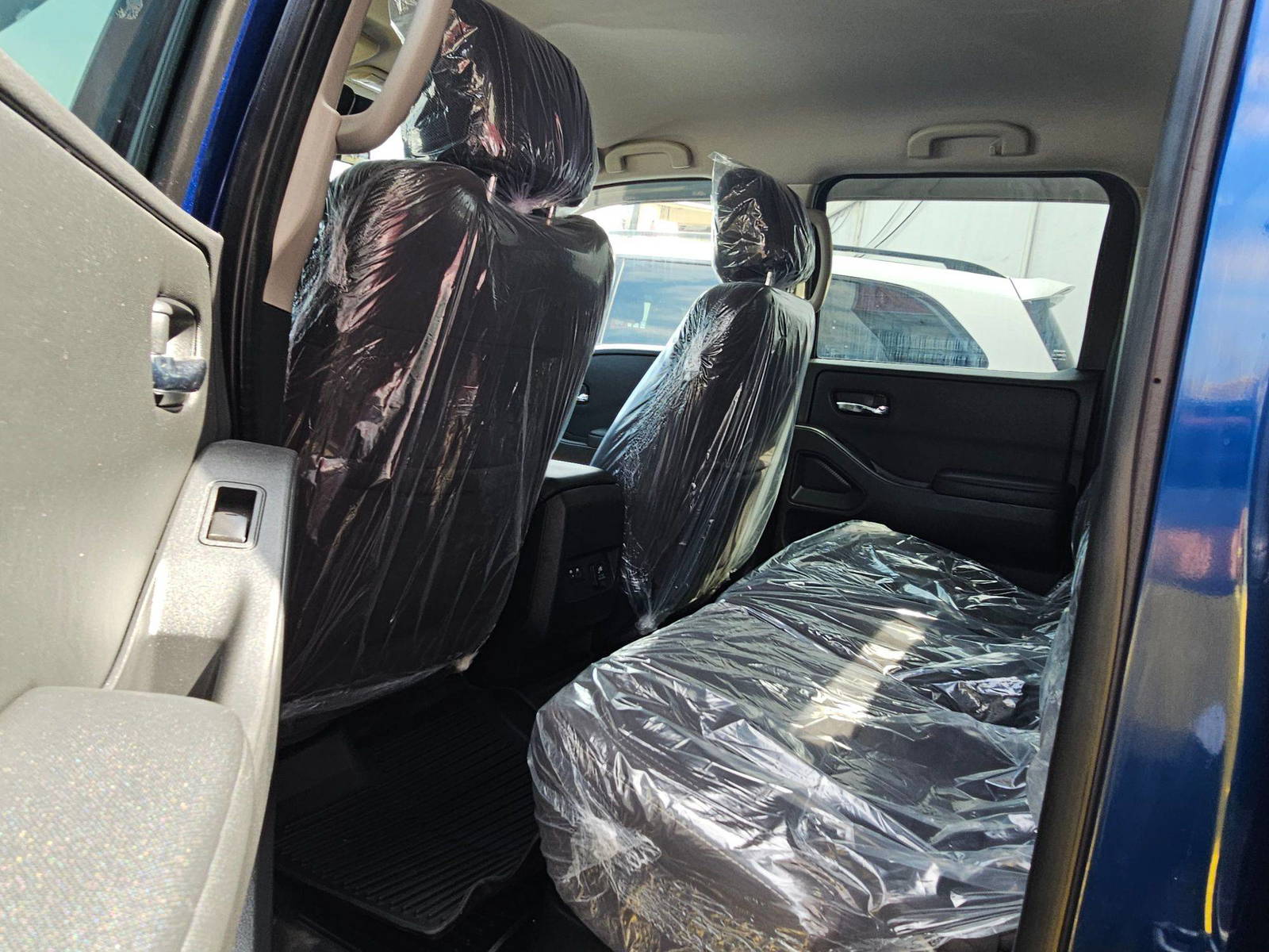 NISSAN FRONTIER 2022 - Marhaba Auction Used Cars - Image 7