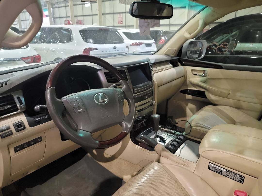 2015 LEXUS LX 570 — 170660 Miles — Lot 4F4172532 — Main - Marhaba Auctions Used Cars - Image 9