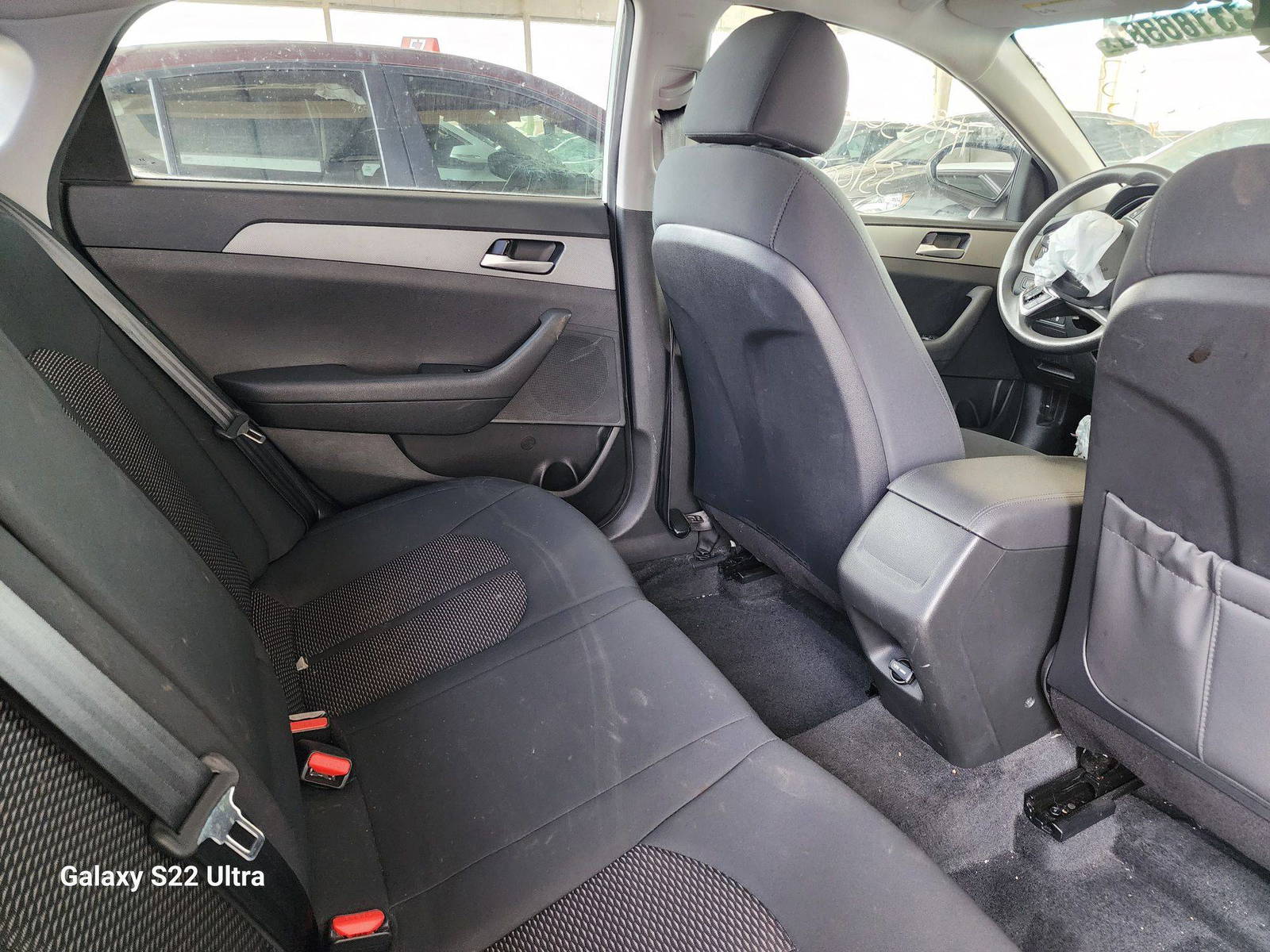 2018 HYUNDAI SONATA — 71250 Miles — Lot 33100532 - Marhaba Auctions Used Cars - Image 5