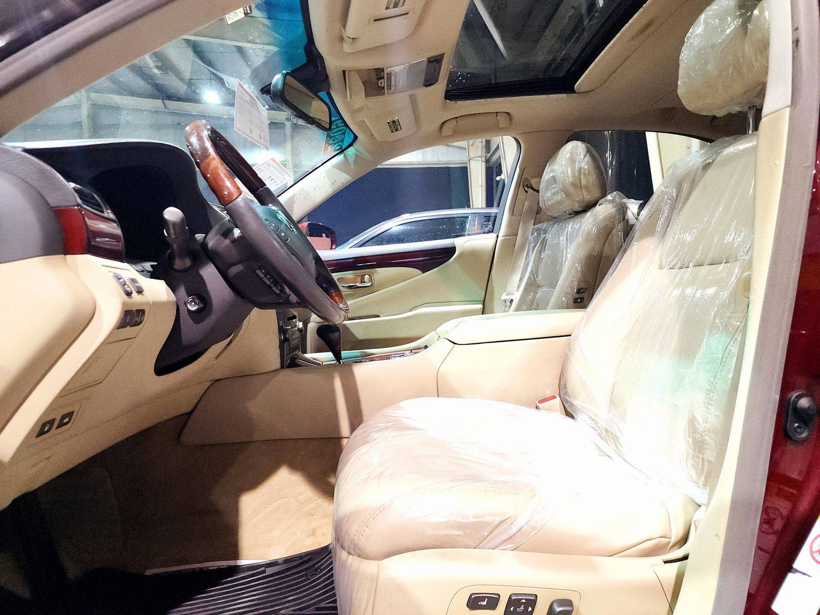 2009 LEXUS LS 460 — 200365 Miles — Lot 002692 — Main - Marhaba Auctions Used Cars - Image 9