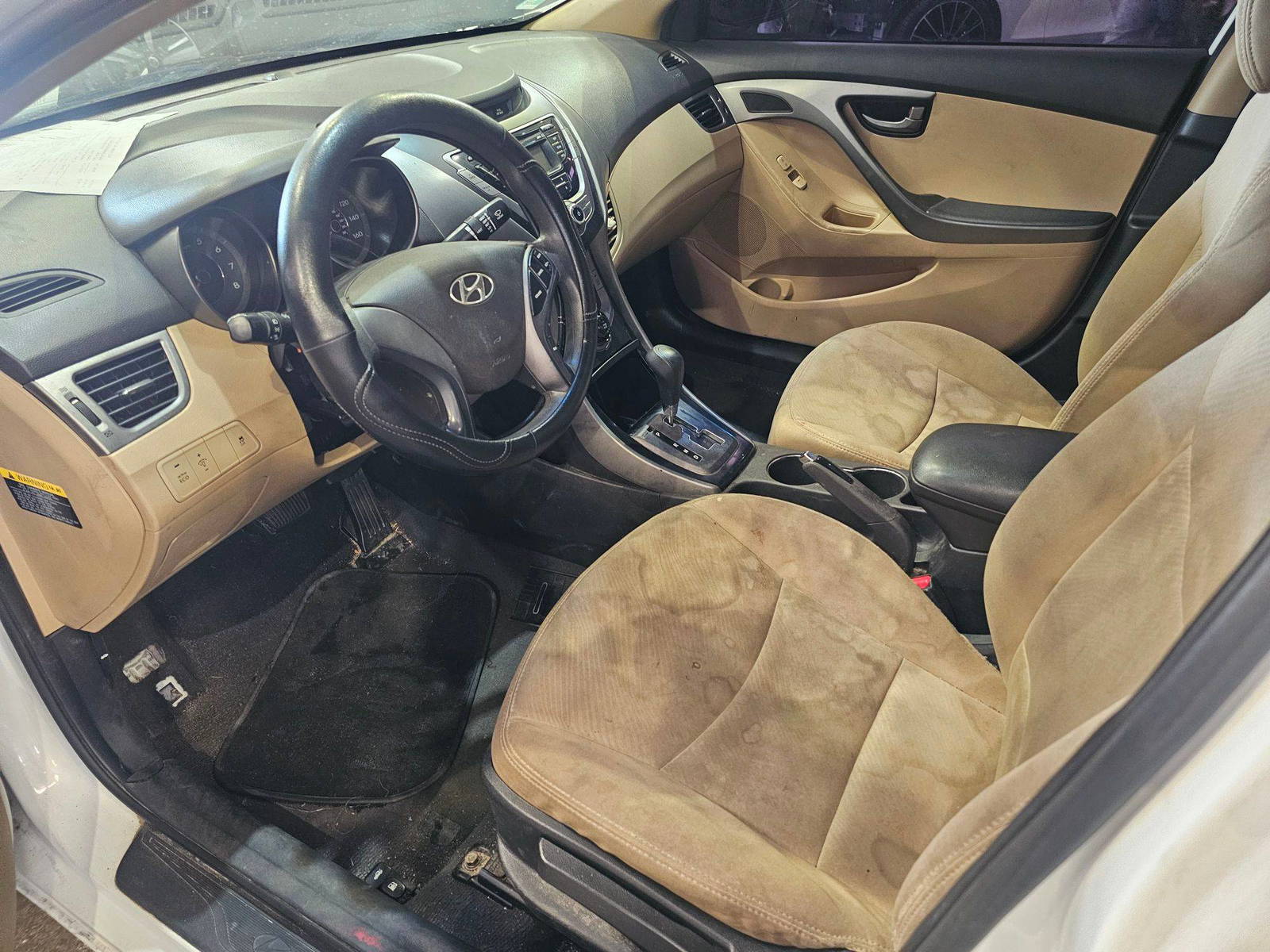 HYUNDAI ELANTRA 2013 - Marhaba Auction Used Cars - Image 8