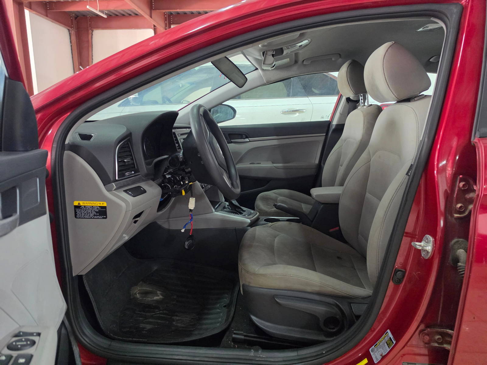 2017 HYUNDAI ELANTRA — Lot 44392395 - Marhaba Auctions Used Cars - Image 6