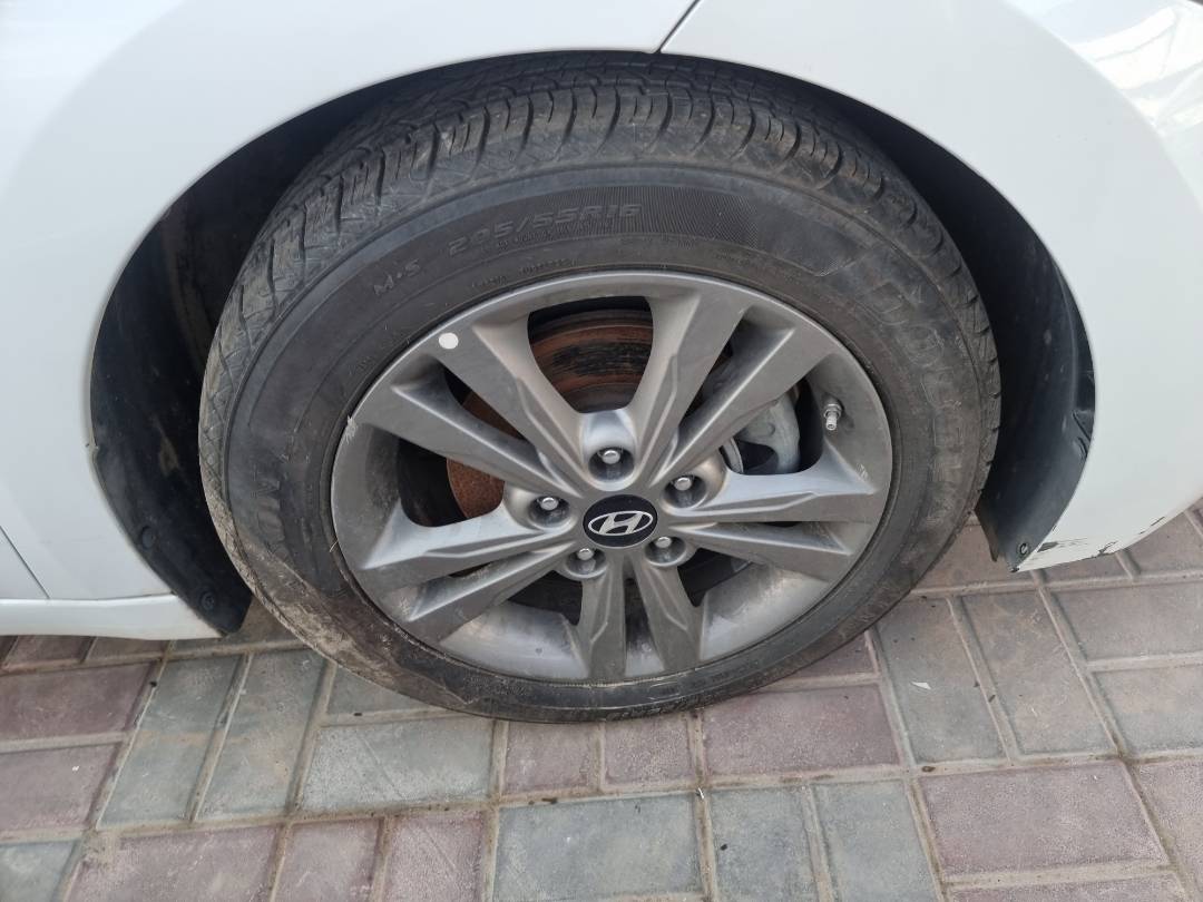 2018 HYUNDAI ELANTRA — 90234 Miles — Lot H331250 — Ind. 12 - Marhaba Auctions Used Cars - Image 9