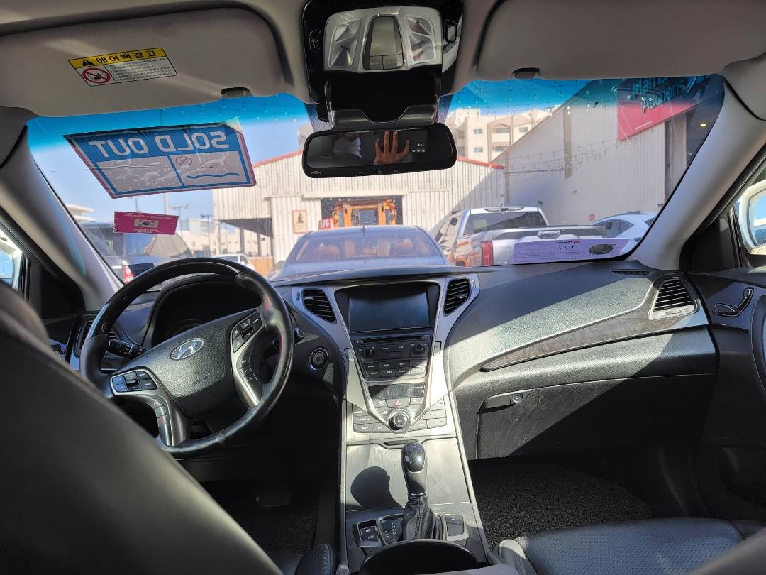 2014 HYUNDAI GRANDEUR — 306515 KM — Lot 000200 — Main - Marhaba Auctions Used Cars - Image 8