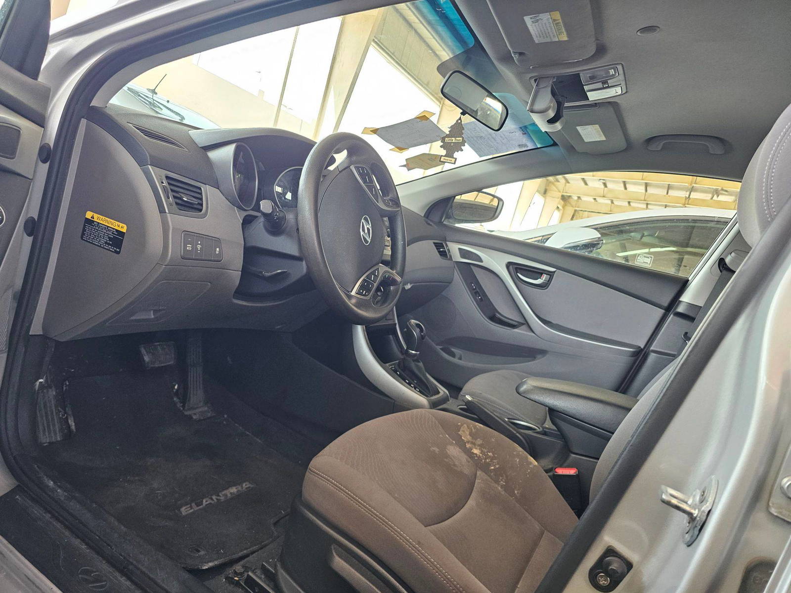 HYUNDAI ELANTRA 2015 - Marhaba Auction Used Cars - Image 8