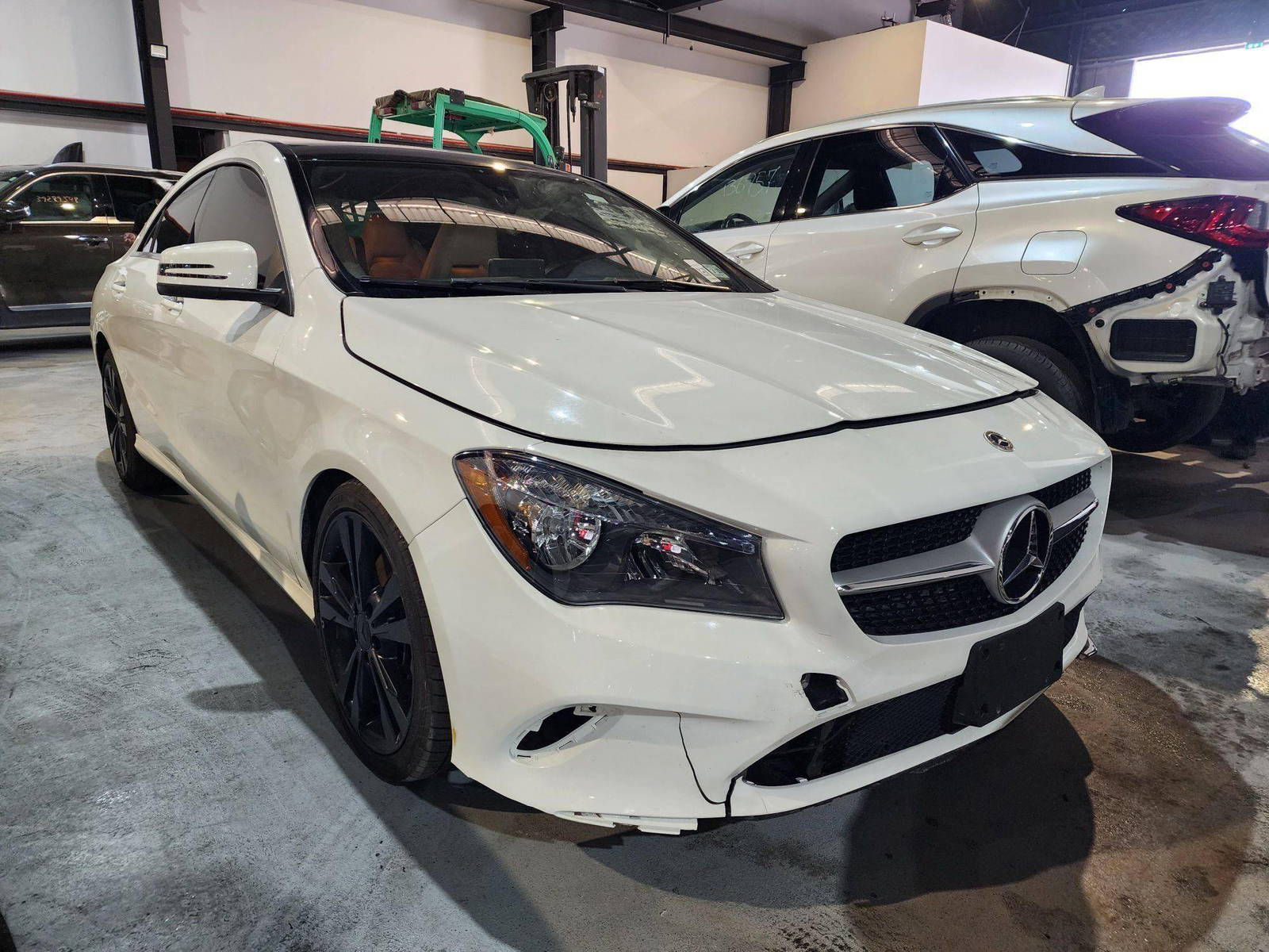 2018 MERCEDES BENZ CLA 250 — 69660 Miles — Lot 39535612 — Al Quoz - Marhaba Auctions Used Cars - Image 4