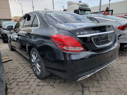 MERCEDES BENZ C300