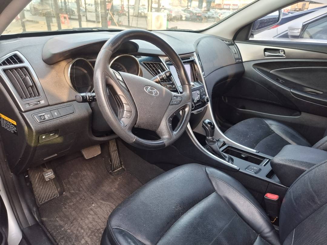 HYUNDAI SONATA 2012 - Marhaba Auction Used Cars - Image 6