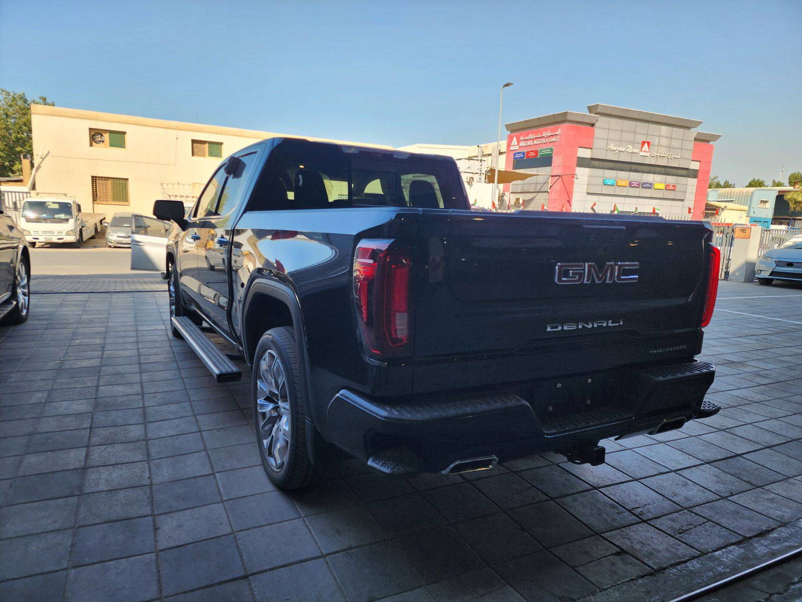 GMC SIERRA, K1500 DENALI 2023 - Marhaba Auction Used Cars - Image 6