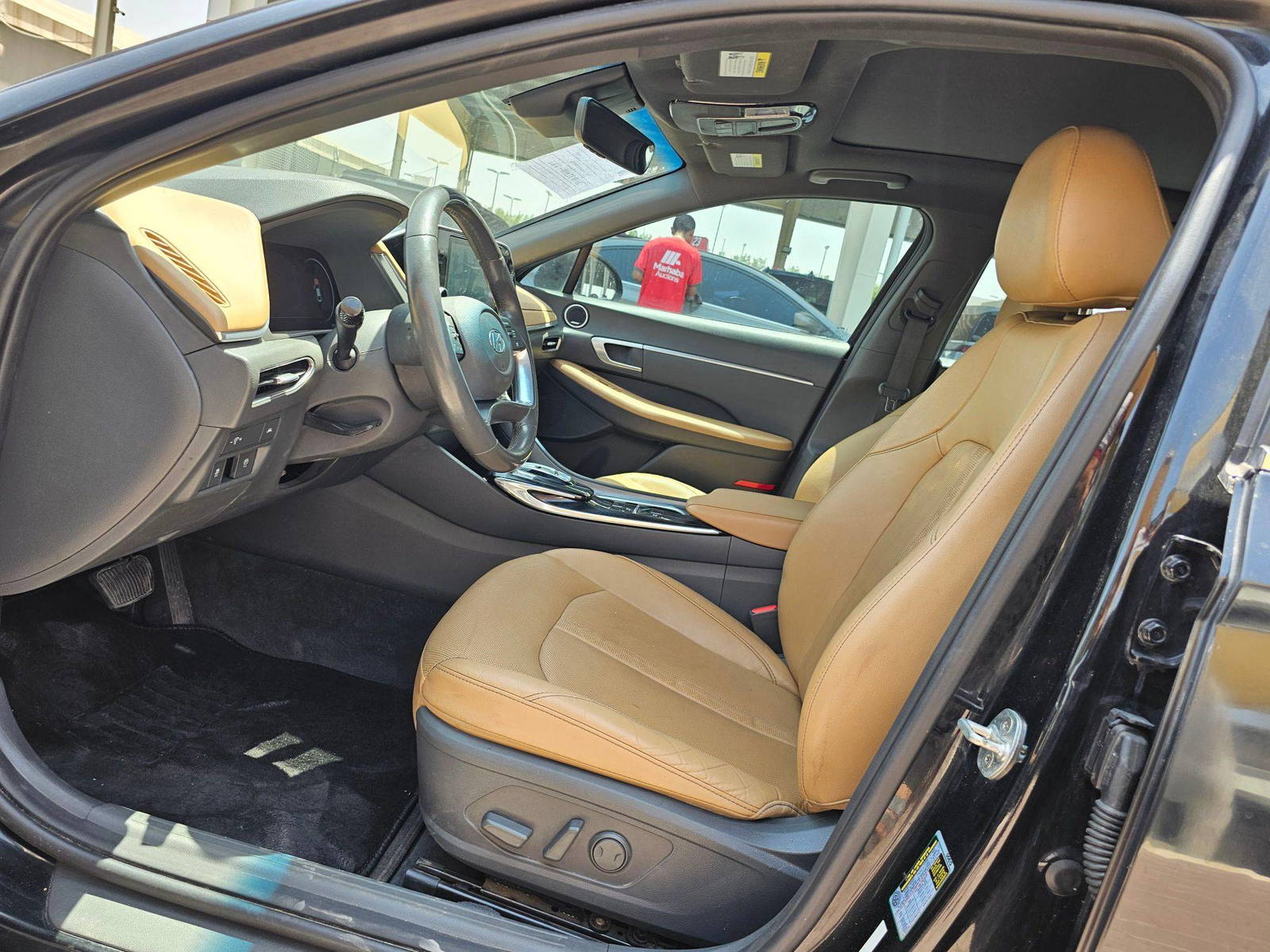 2020 HYUNDAI SONATA — 77923 Miles — Lot H049574 — Souq - Marhaba Auctions Used Cars - Image 9