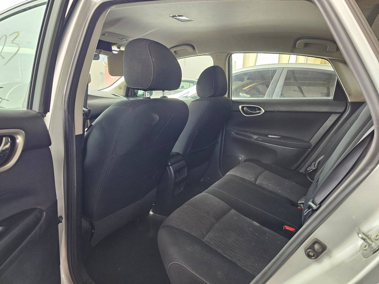 2014 NISSAN SENTRA — 169623 Miles — Lot 6EY233772 — Souq - Marhaba Auctions Used Cars - Image 6