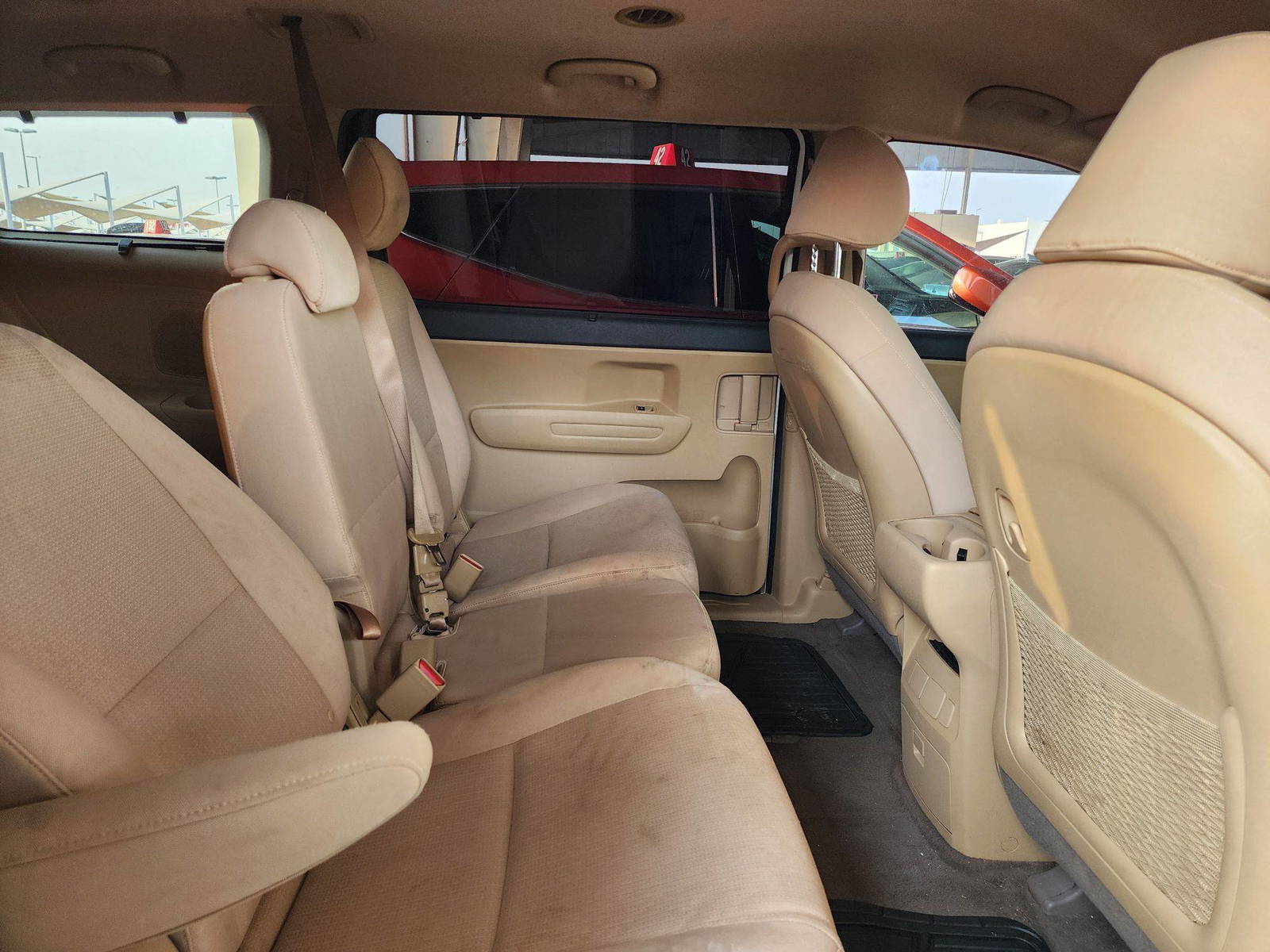 2016 KIA SEDONA — 164991 Miles — Lot 39009696 — Souq - Marhaba Auctions Used Cars - Image 3