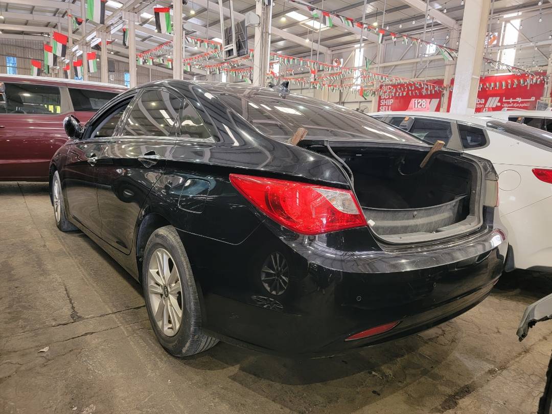 2010 HYUNDAI SONATA — 242516 KM — Lot 034873 — Main - Marhaba Auctions Used Cars - Image 3