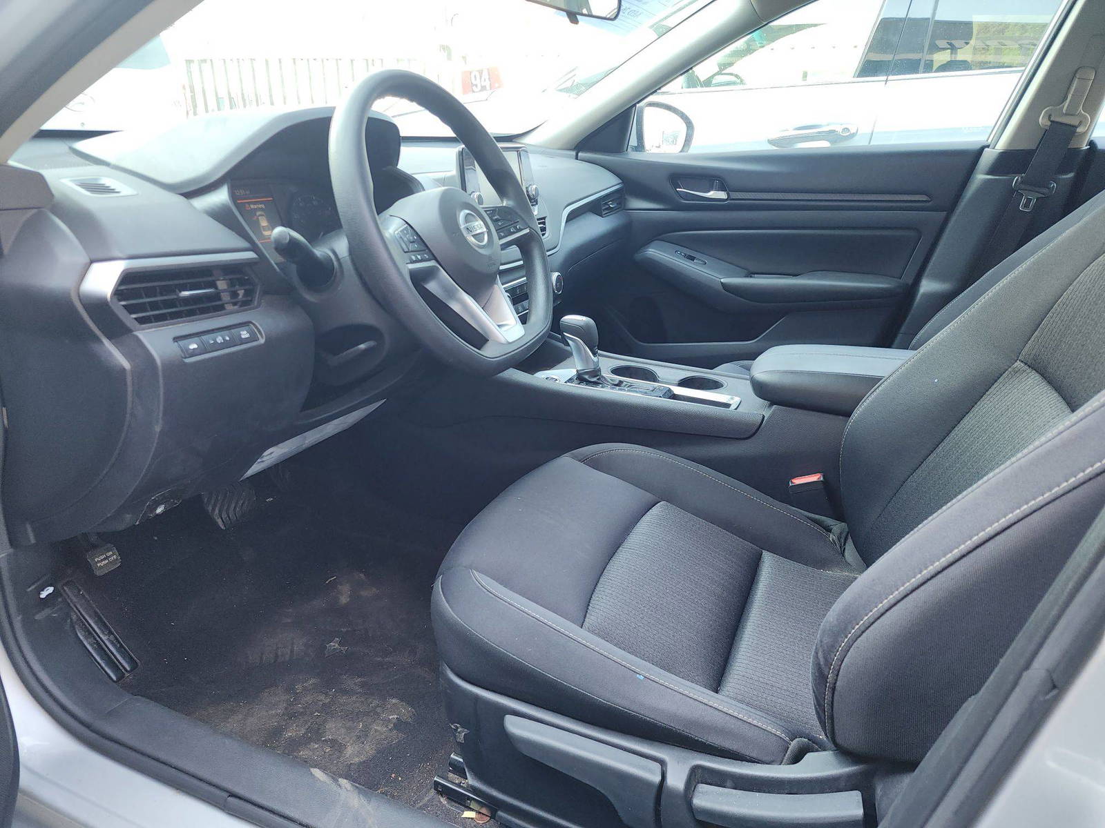2022 NISSAN ALTIMA — 77612 Miles — Lot 62731545 — Main - Marhaba Auctions Used Cars - Image 9