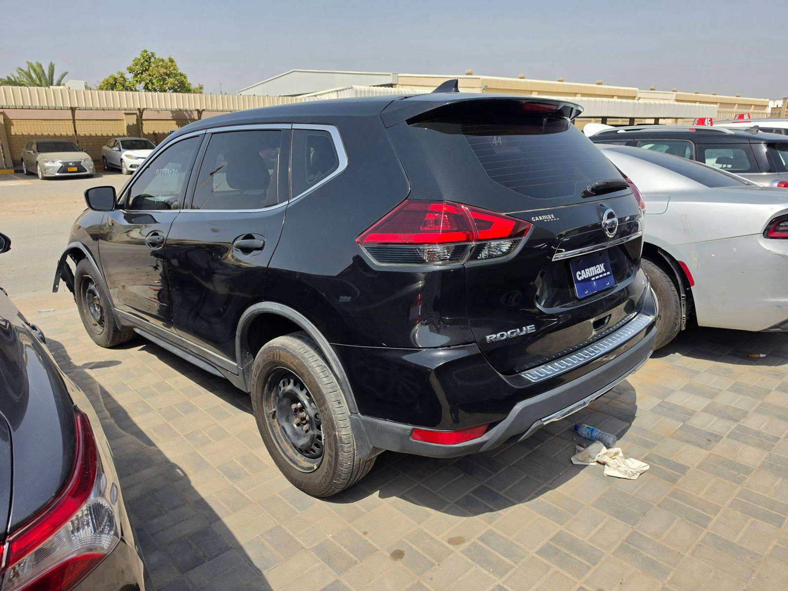 NISSAN ROGUE 2018 - Marhaba Auction Used Cars - Image 5
