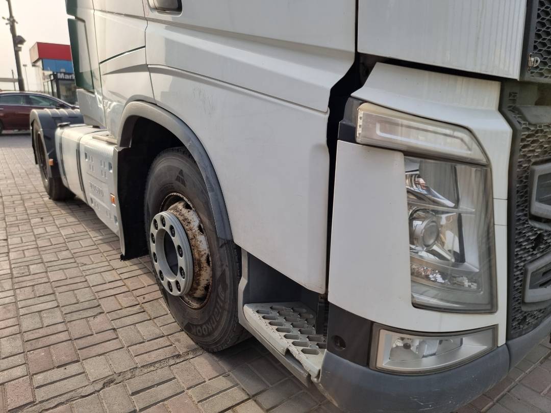 2015 VOLVO FH-Series — 1025472 KM — Lot 125487 — Ind. 12 - Marhaba Auctions Used Cars - Image 8