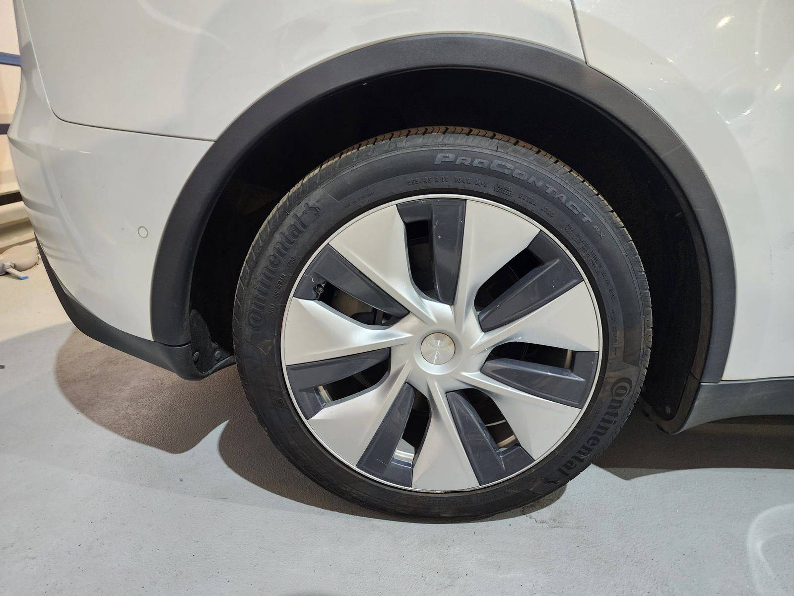 2020 TESLA MODEL Y — 84327 Miles — Lot 27403 — Al Quoz - Marhaba Auctions Used Cars - Image 12
